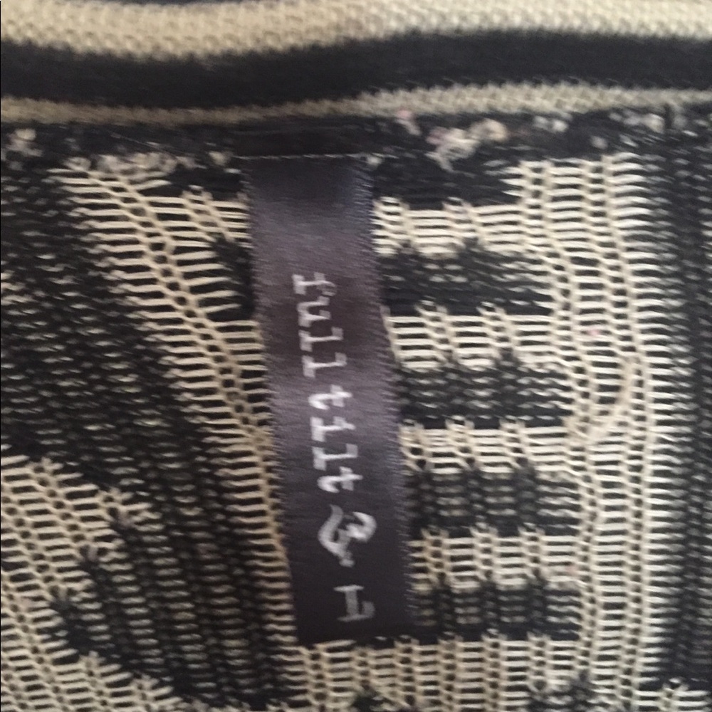 Sweater - Picture 2 of 2
